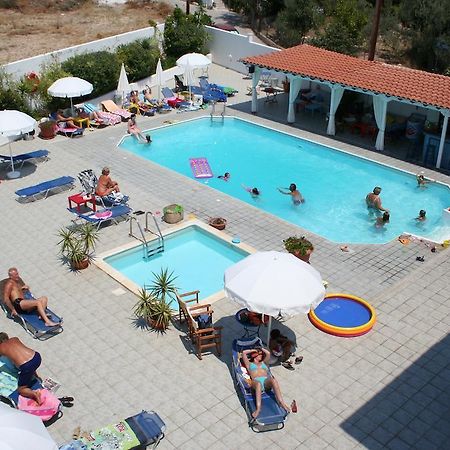 Agia Marina  Helios Hotel المظهر الخارجي الصورة